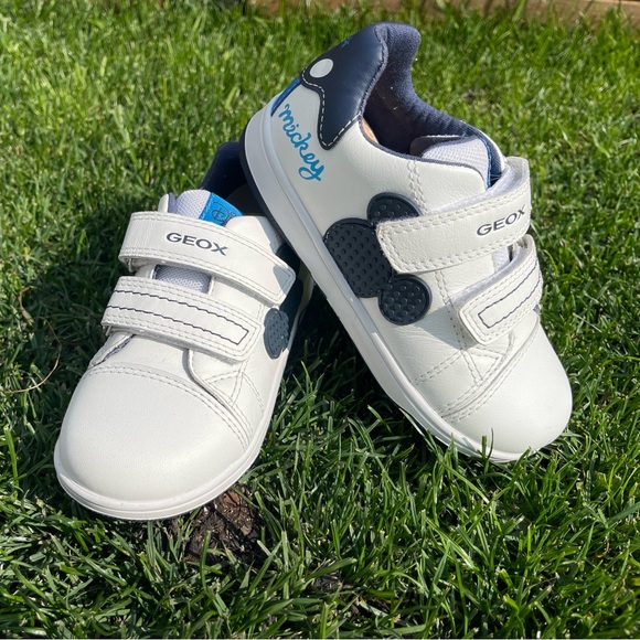 Leather Mickey Mouse Geox Runners - Toddler Boys Size 10 - Picture 1 of 4